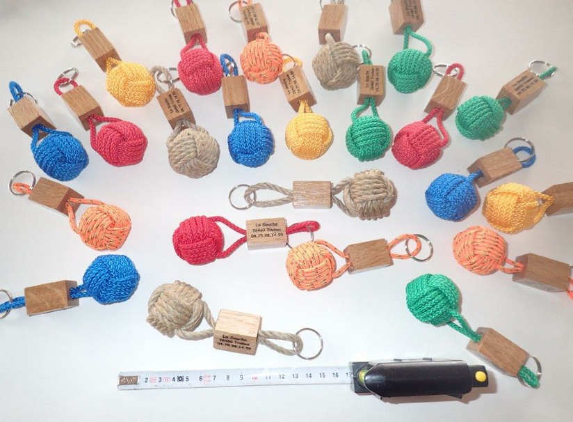 porte-clef-couleur-camping
